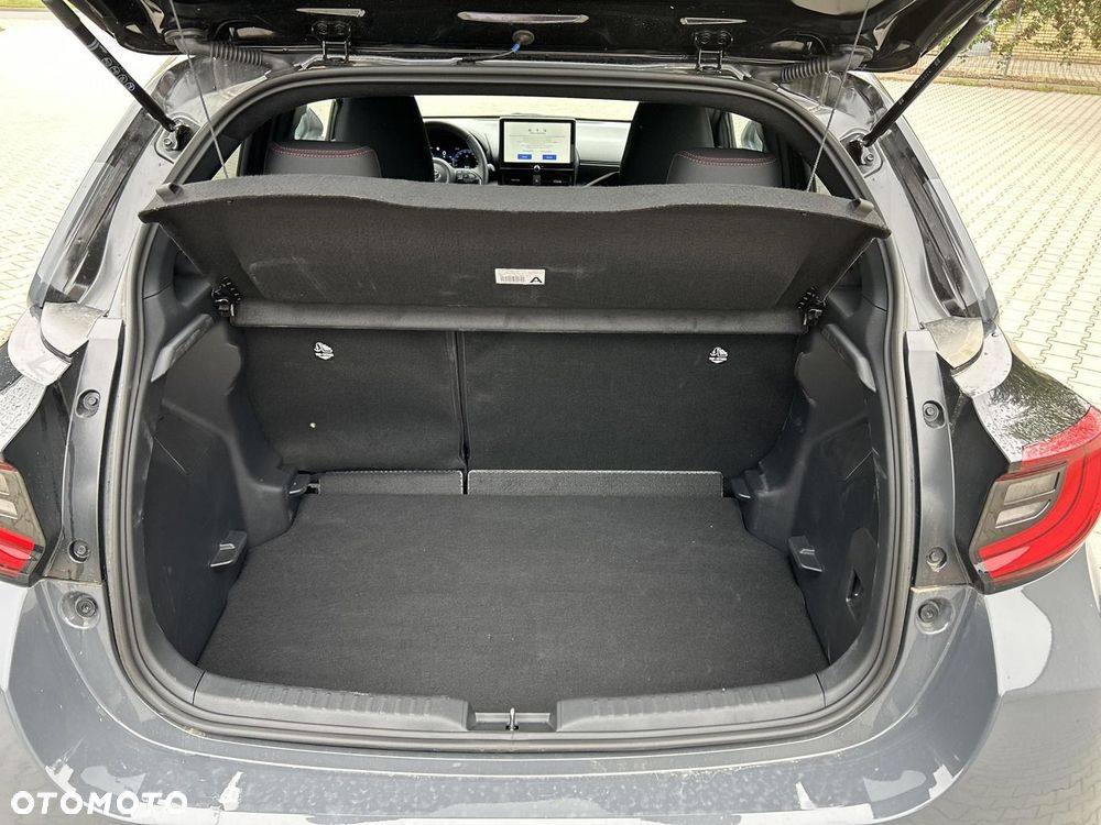 Toyota Yaris - 24