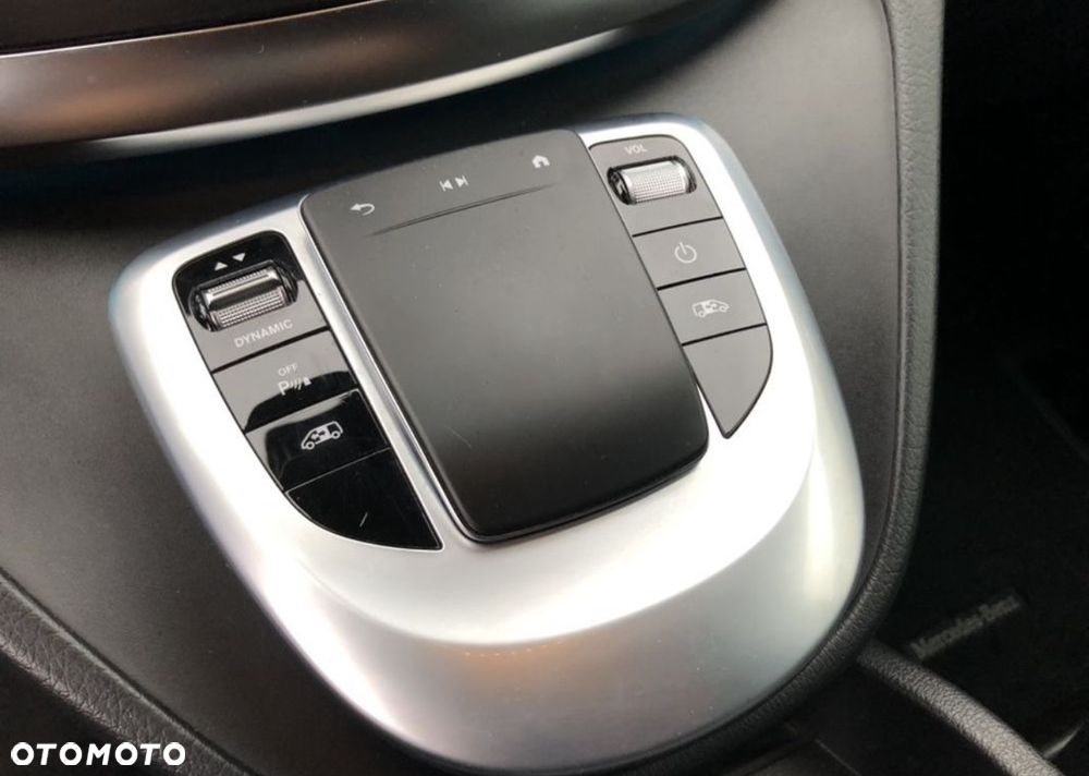 Mercedes-Benz EQV - 37