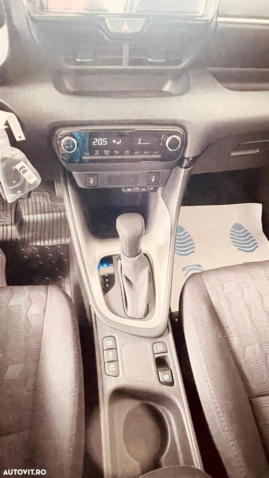 Mazda 2 Hybrid 1.5 VVT-i 116 CVT CENTRE-LINE - 8