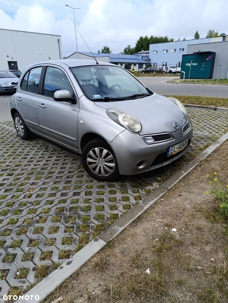 Nissan Micra - 1