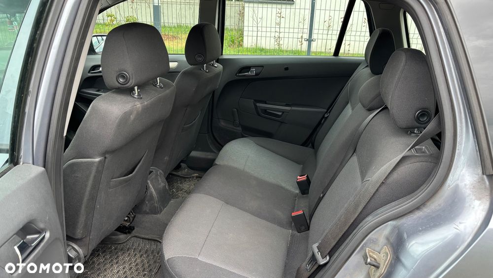 Opel Astra 1.3 CDTI - 12