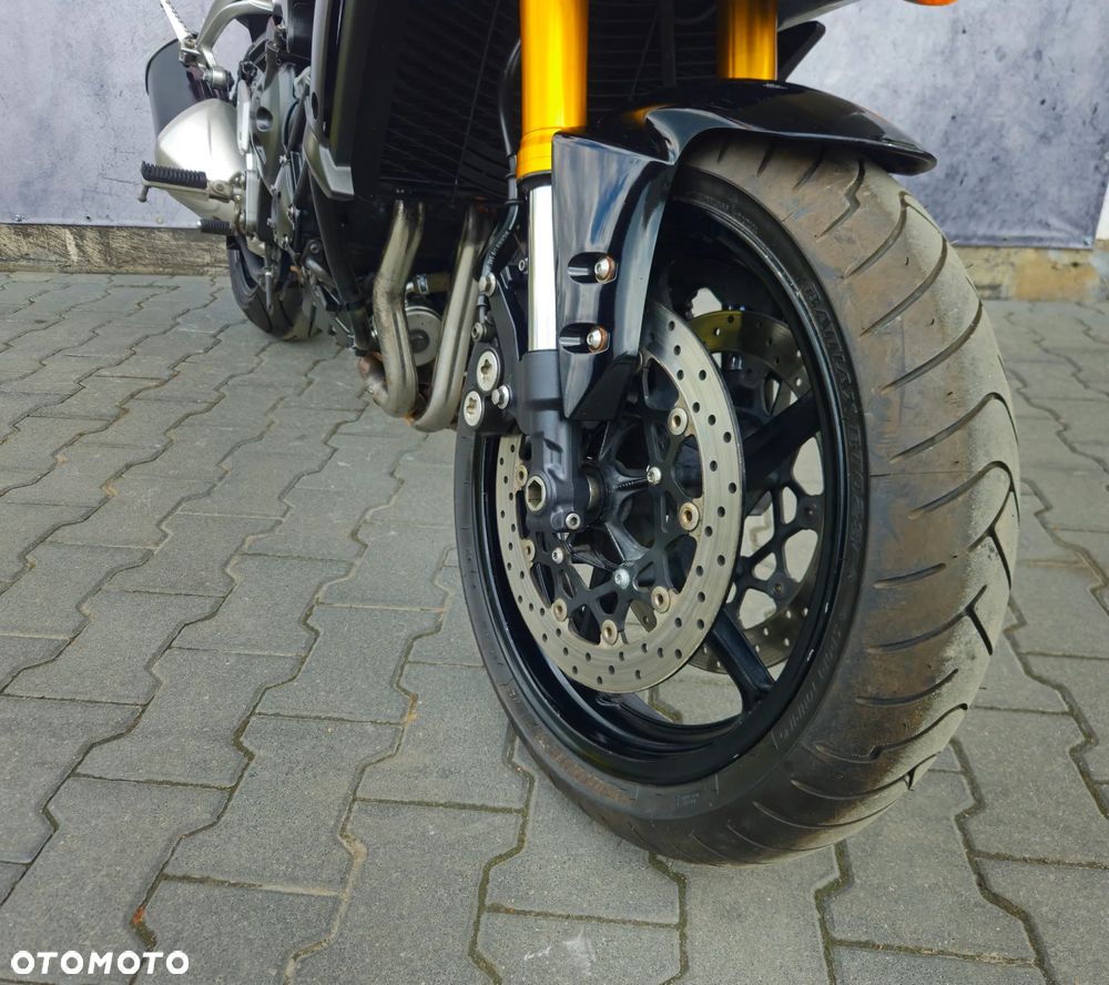 Yamaha FZ - 9