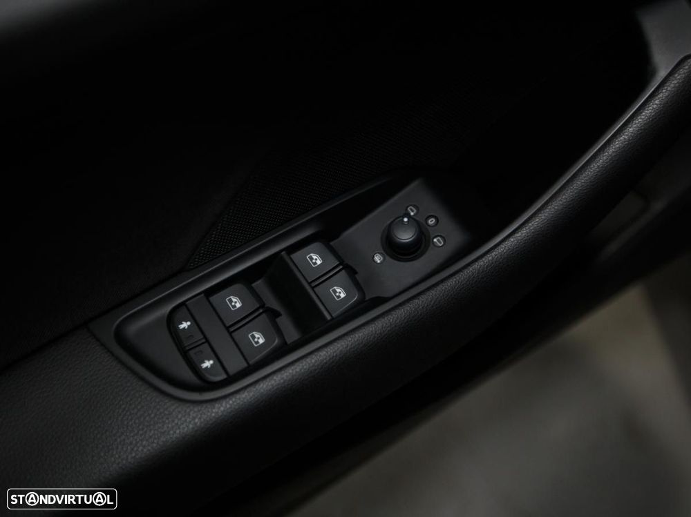 Audi A3 Limousine 30 TDI S tronic - 25