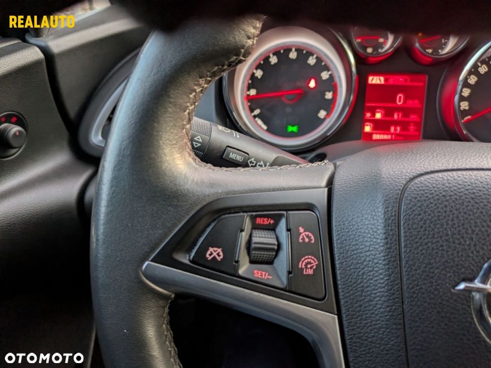 Opel Astra - 11