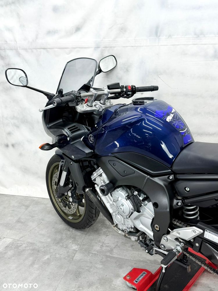 Yamaha FZ - 25