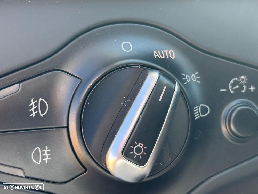 Audi A4 Avant 2.0 TDI e DPF Attraction - 15