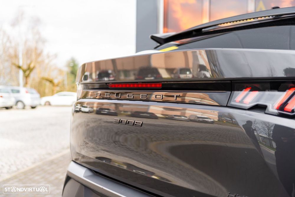 Peugeot 3008 1.2 Hybrid Allure e-DCS6 - 36
