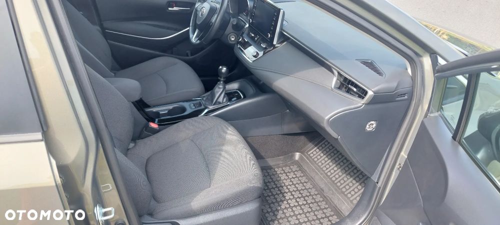 Toyota Corolla 1.6 Comfort - 13