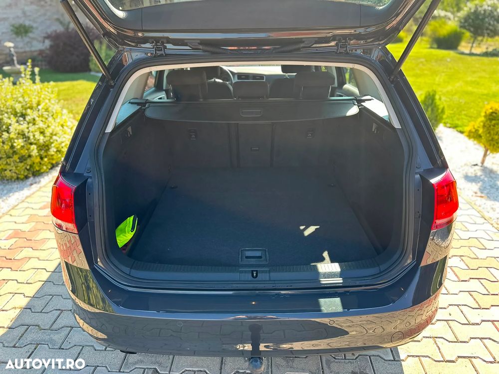 Volkswagen Golf 1.6 TDI BlueMotion Comfortline - 9