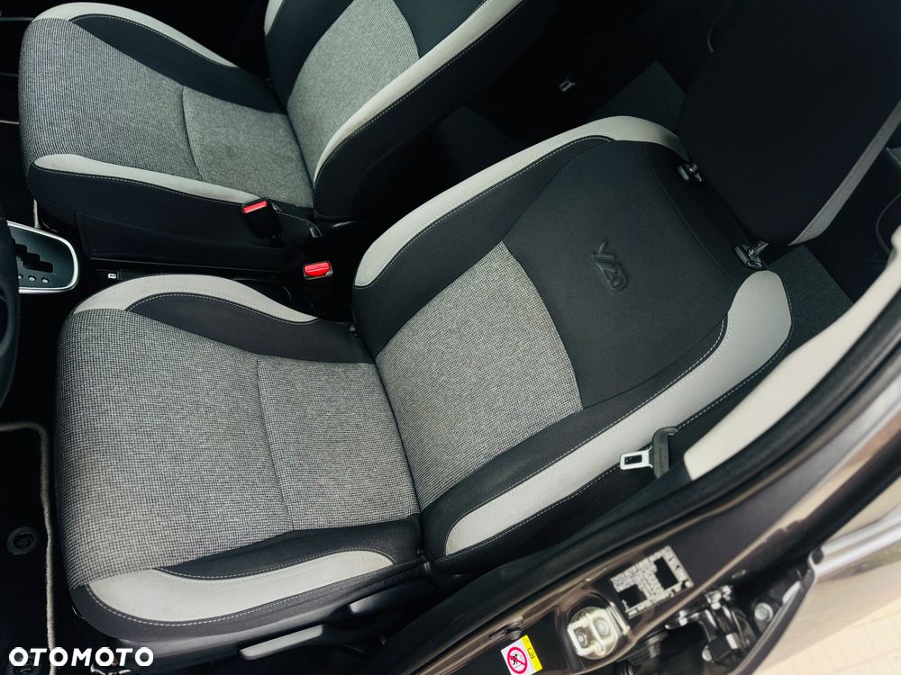 Toyota Yaris Hybrid 1.5 Executive - 5