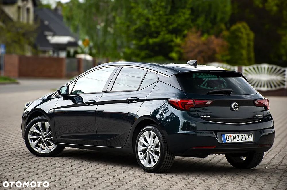 Opel Astra 1.4 Turbo Innovation - 11