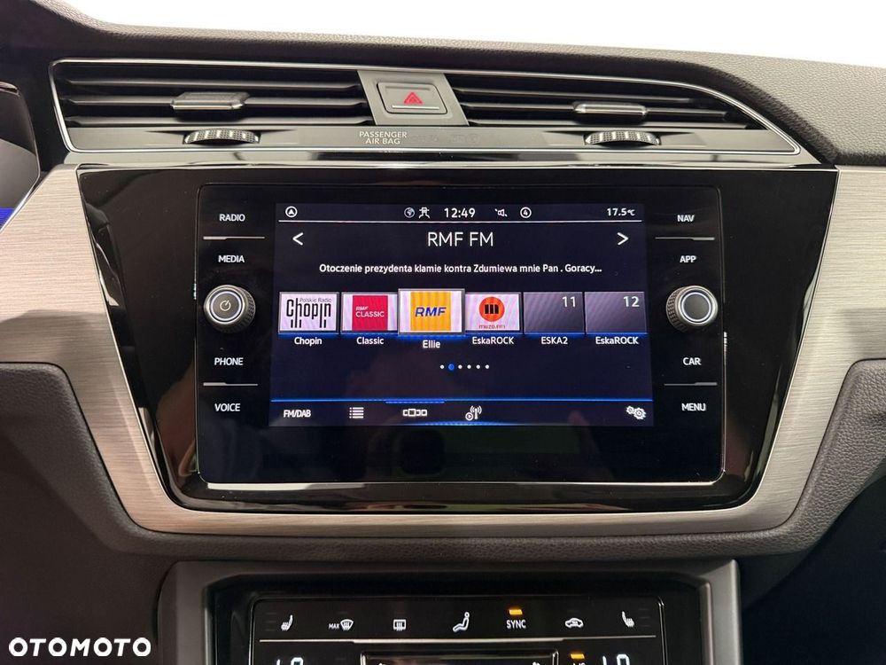 Volkswagen Touran - 20