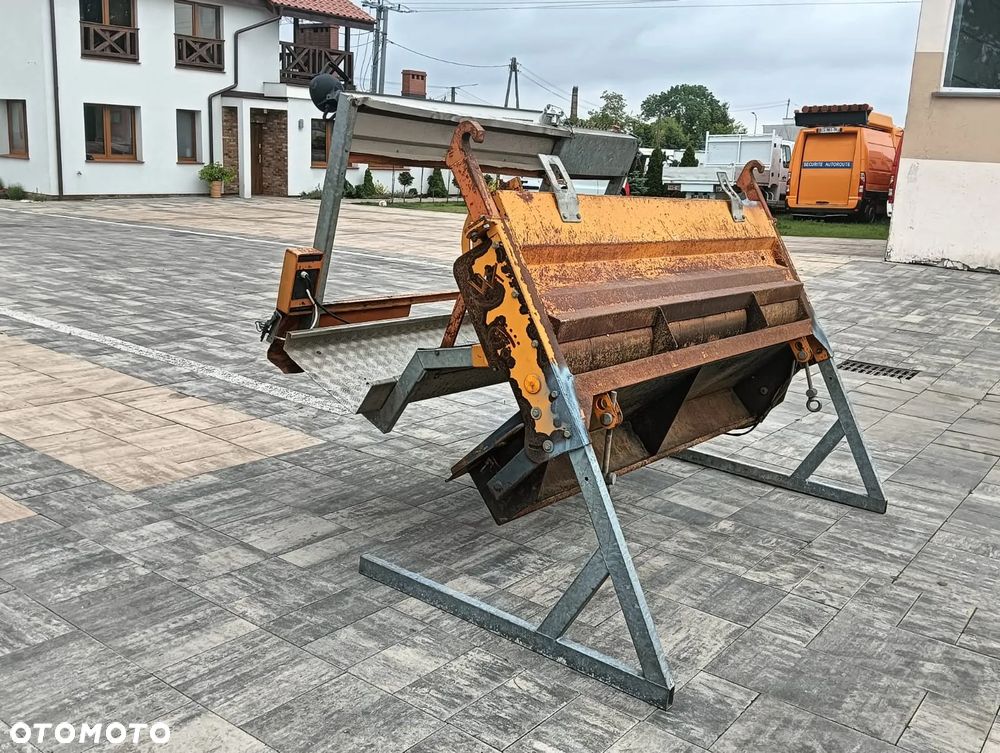 Posypywarka zawieszana Rozsypywacz grysu Rozsiewacz piasku i soli - 3