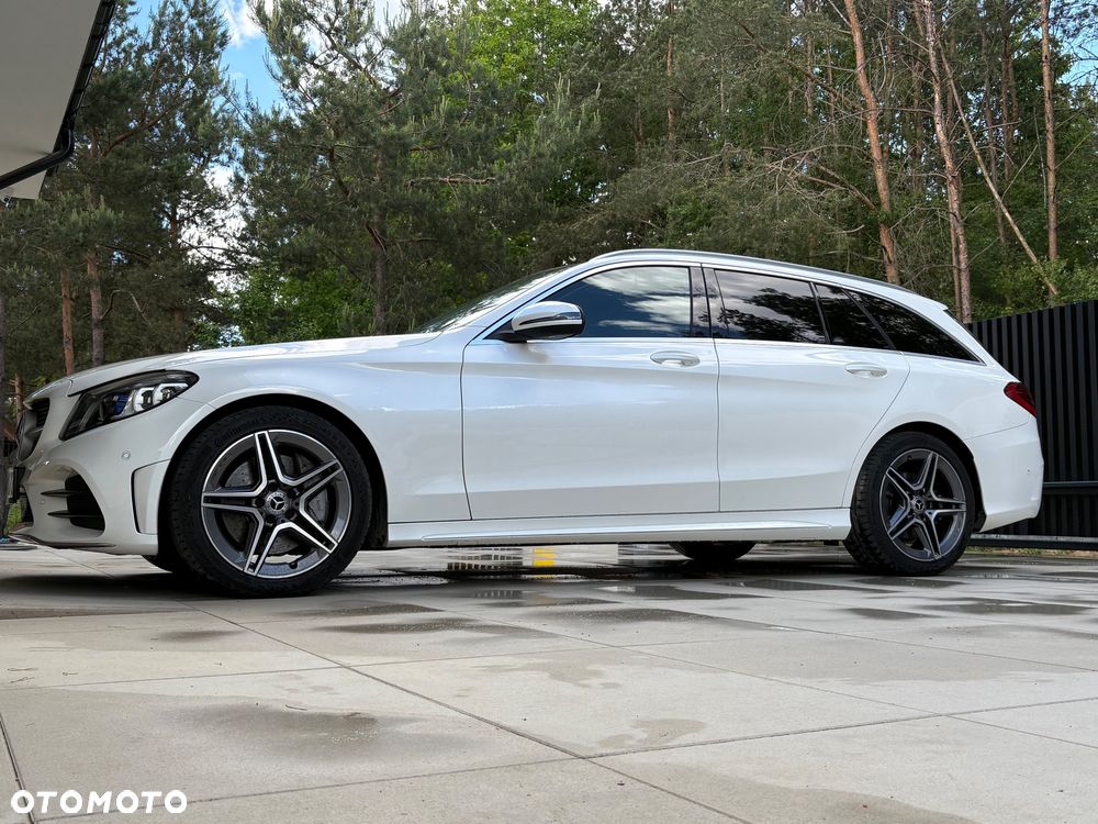Mercedes-Benz Klasa C 300 9G-TRONIC - 1