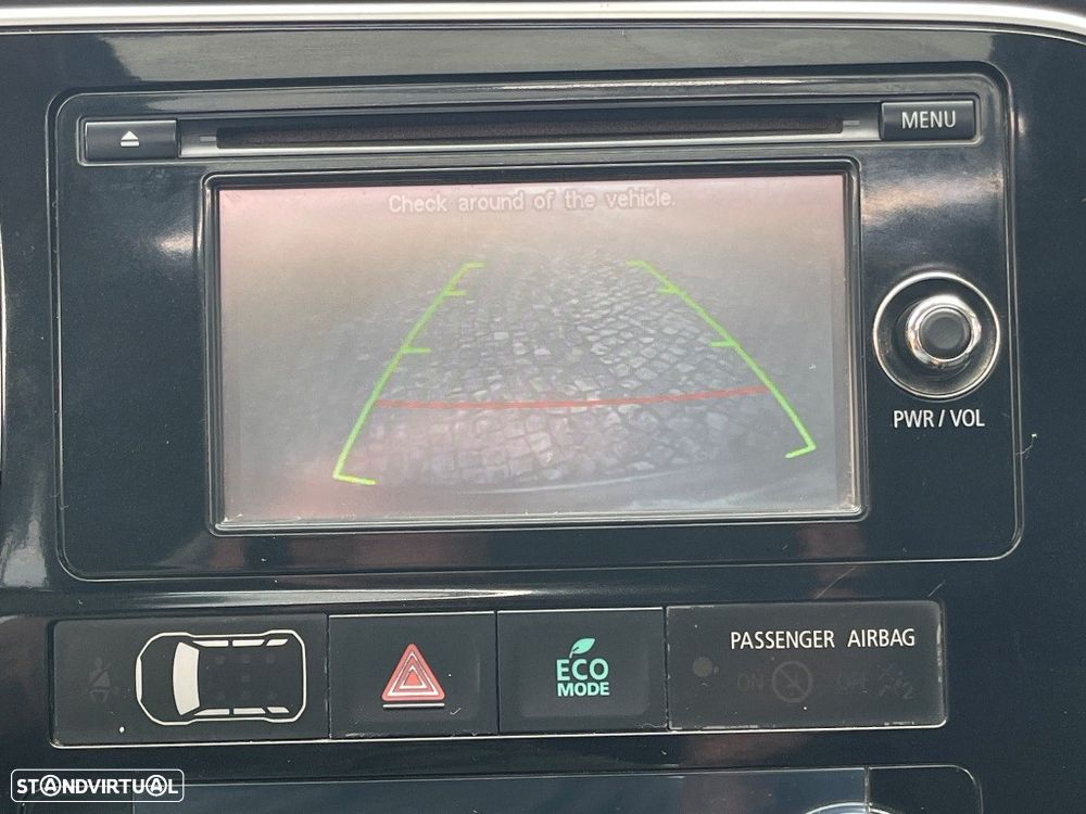 Mitsubishi Outlander 2.2 DI-D Instyle - 35