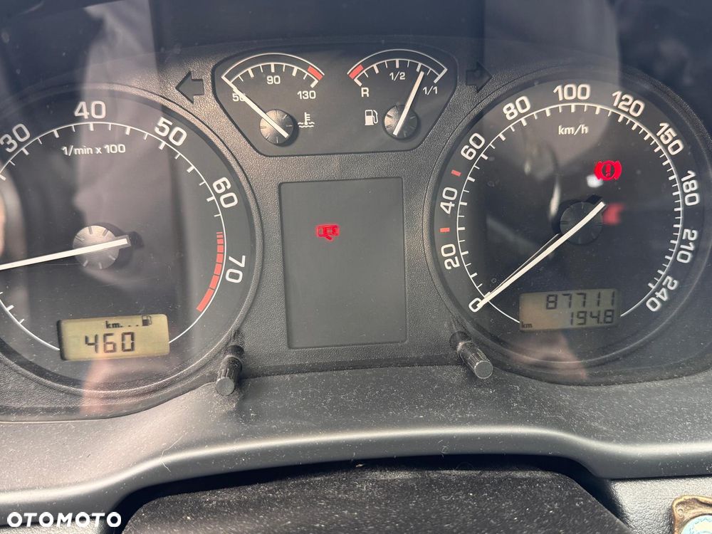 Skoda Octavia 1.6 Tour - 10