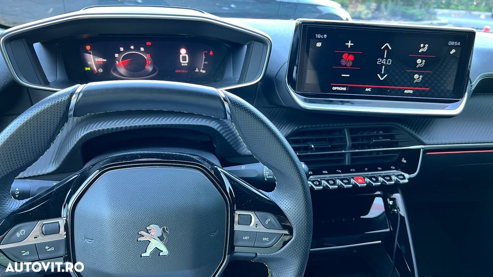 Peugeot 208 1.2 L PureTech STT GT - 16