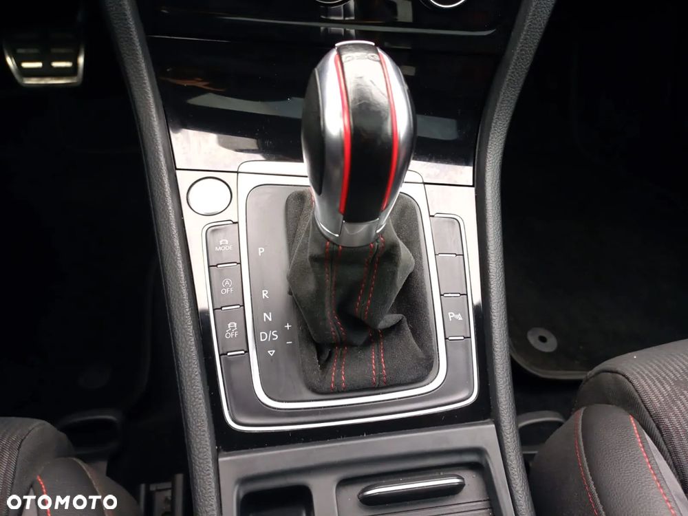 Volkswagen Golf VII 2.0 TSI GTI TCR DSG - 13