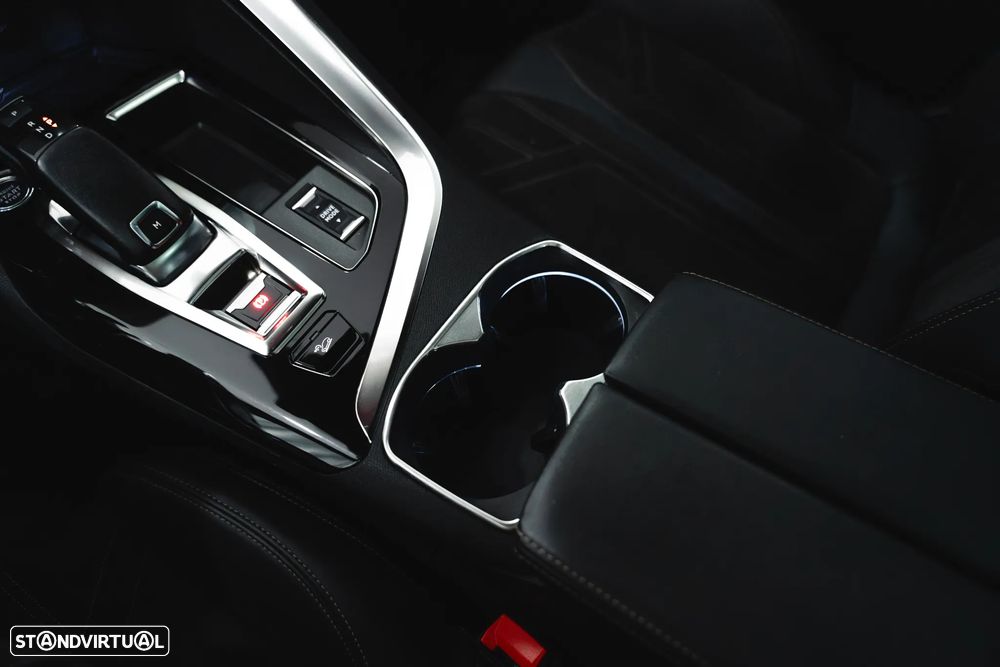 Peugeot 3008 BlueHDi 130 Stop & Start EAT8 GT - 40