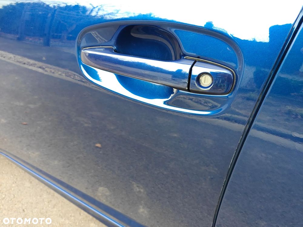 Toyota Avensis 1.8 Selection MS - 32