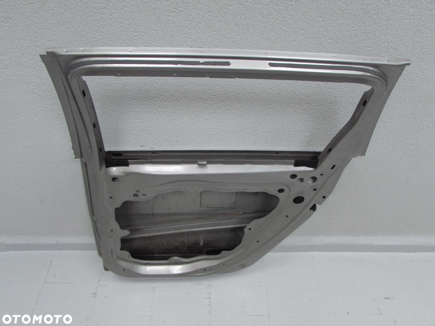 VOLVO V70 III XC70 06-16 DRZWI TYL TYLNE PRAWE DO ZALOZENIA - 12