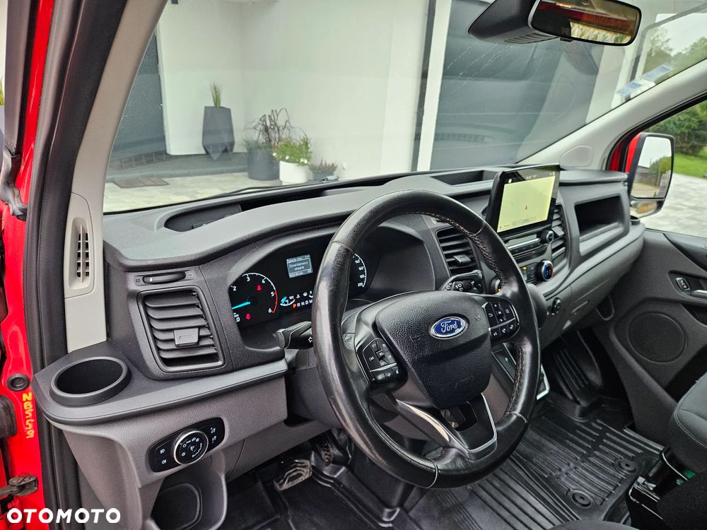 Ford Transit Custom 300 L2H1 Limited (bryg.) - 16