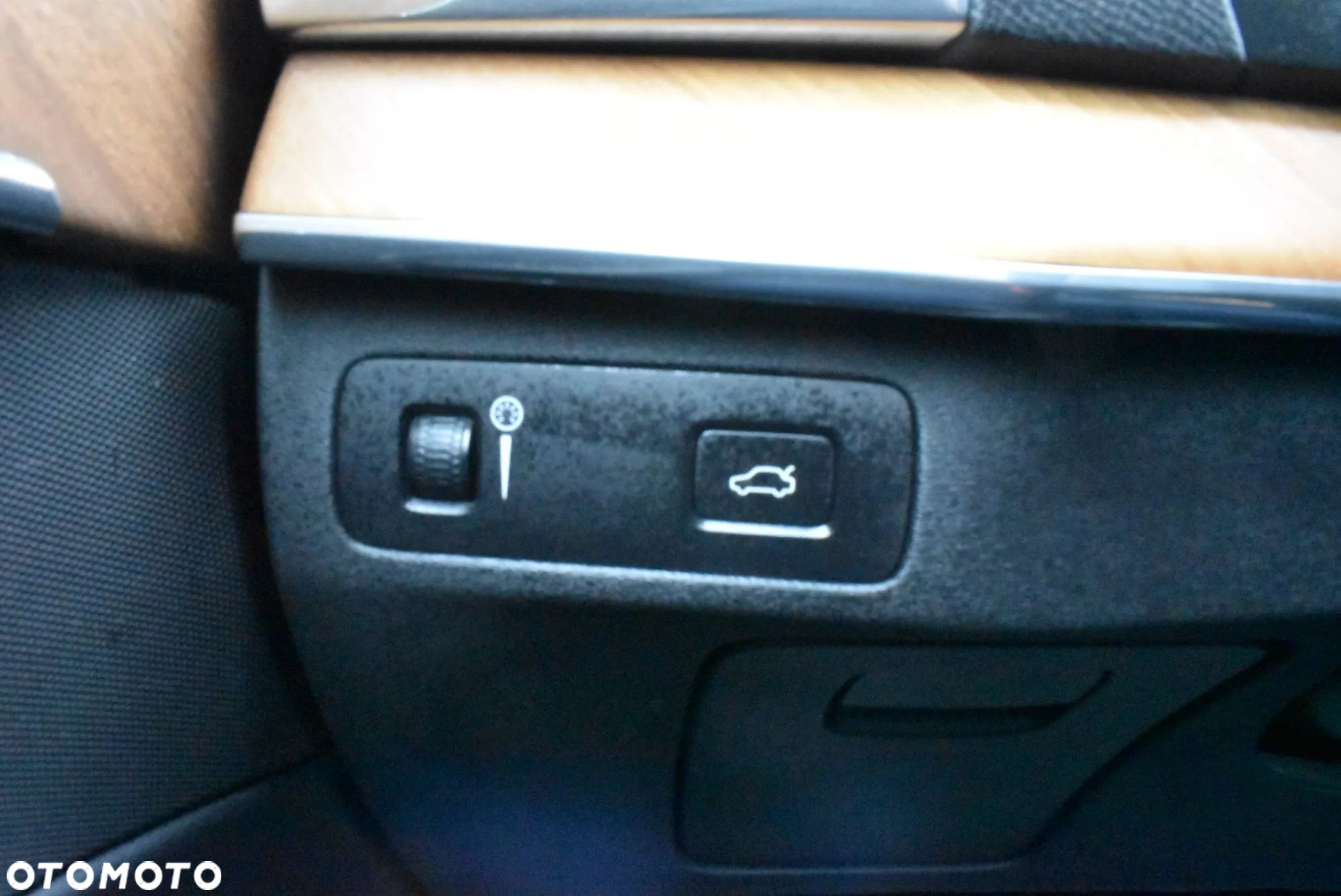 Volvo XC 90 D4 FWD Inscription 7os - 16