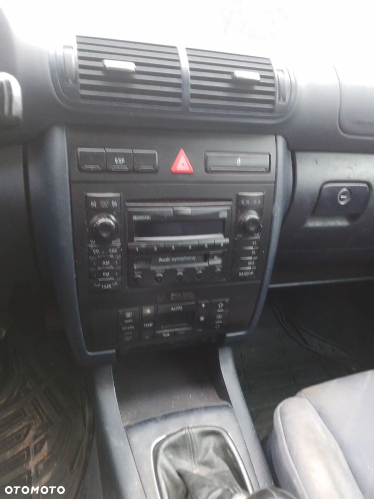 AUDI A3 8L LIFT 00-03 1.6 AVU -  PAS BEZPIECZEŃSTWA PRAWY LEWY - 24