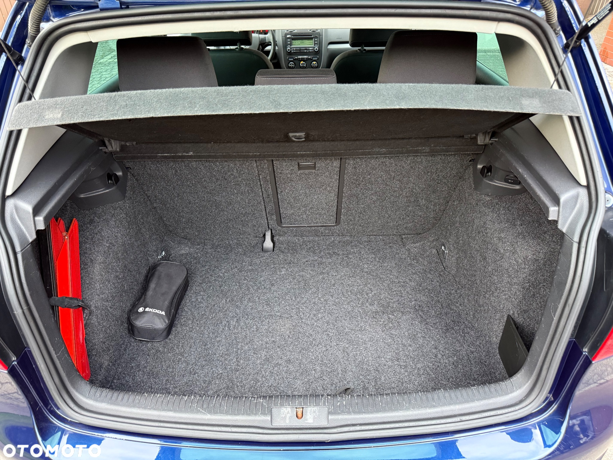 Volkswagen Golf 1.6 Comfortline - 29