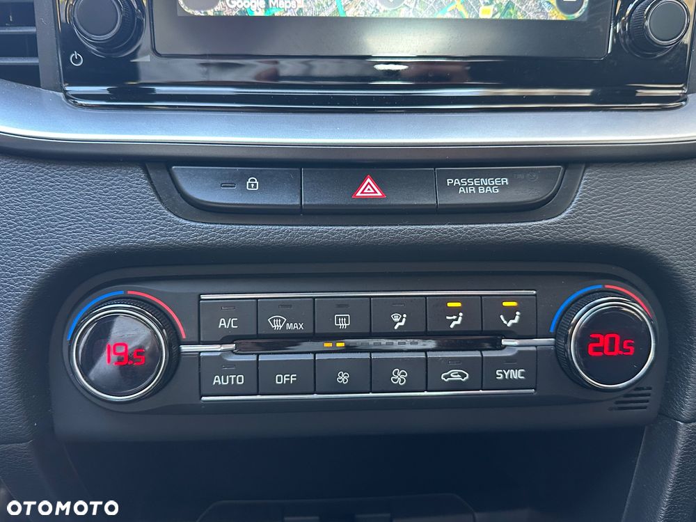Kia Ceed - 28