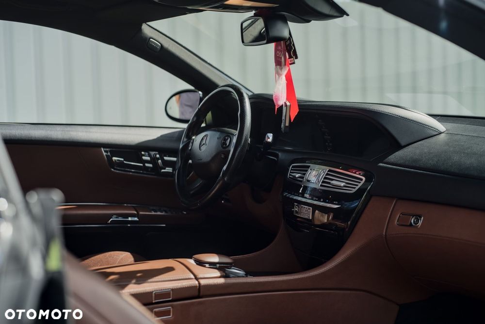 Mercedes-Benz CL 500 - 8