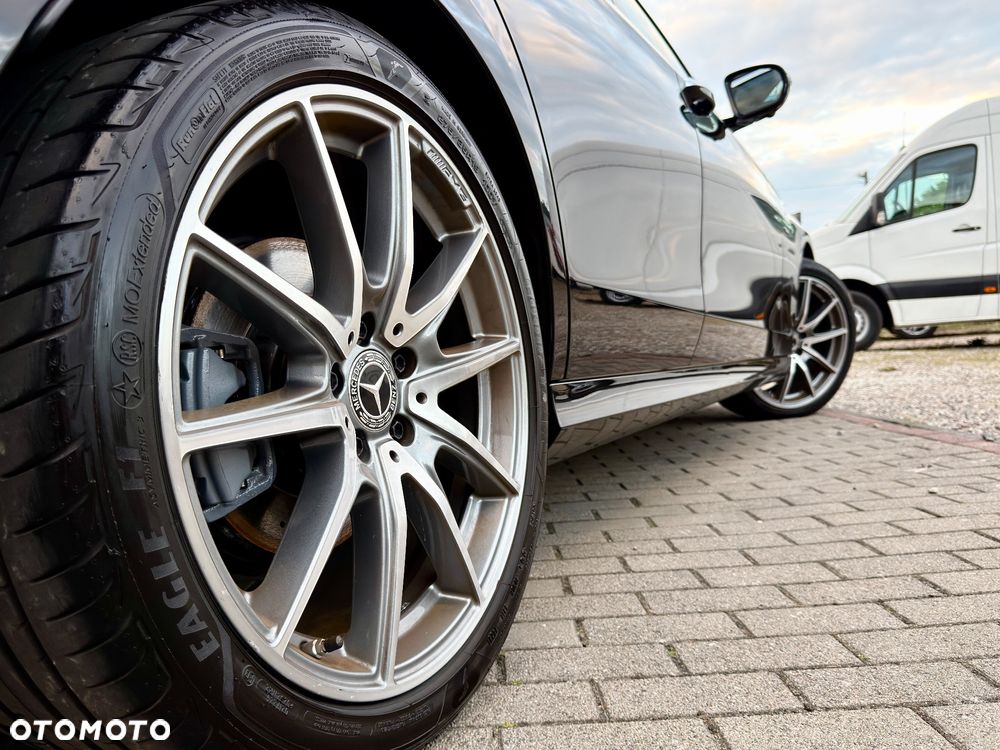 Mercedes-Benz Klasa E 300 d 9G-TRONIC AMG Line - 22