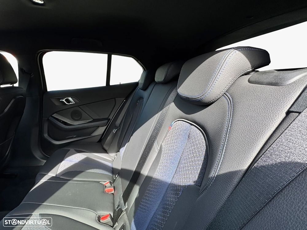 BMW 116 d Pack Desportivo M Auto - 8