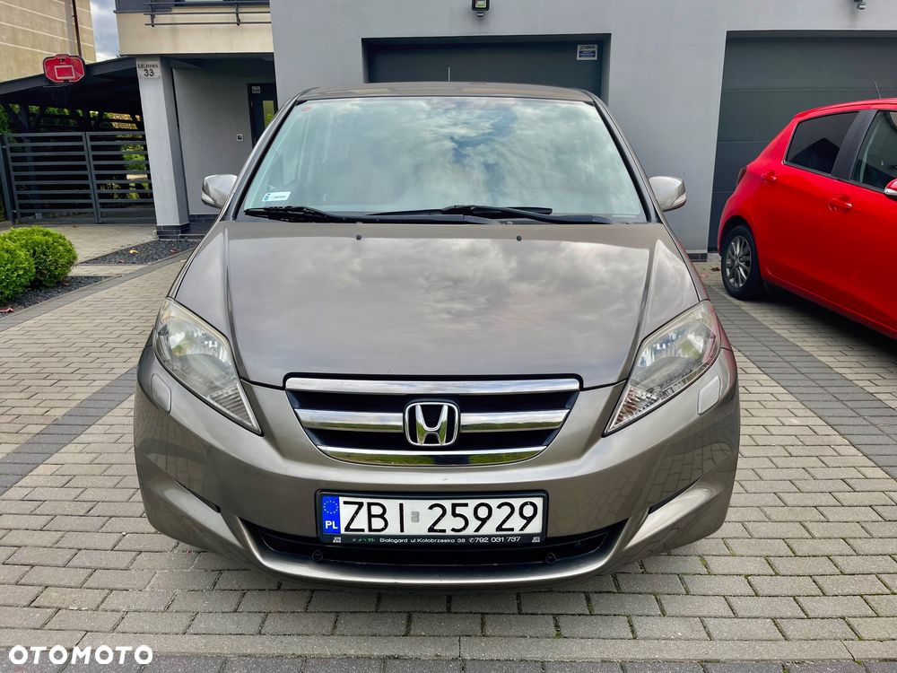 Honda FR-V - 3