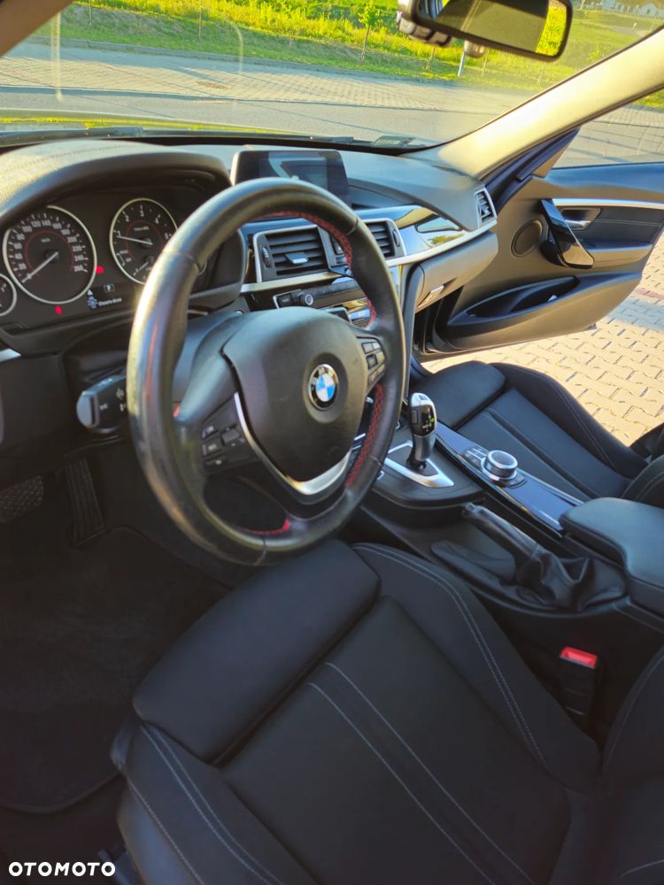 BMW Seria 3 318d Sport Line - 9