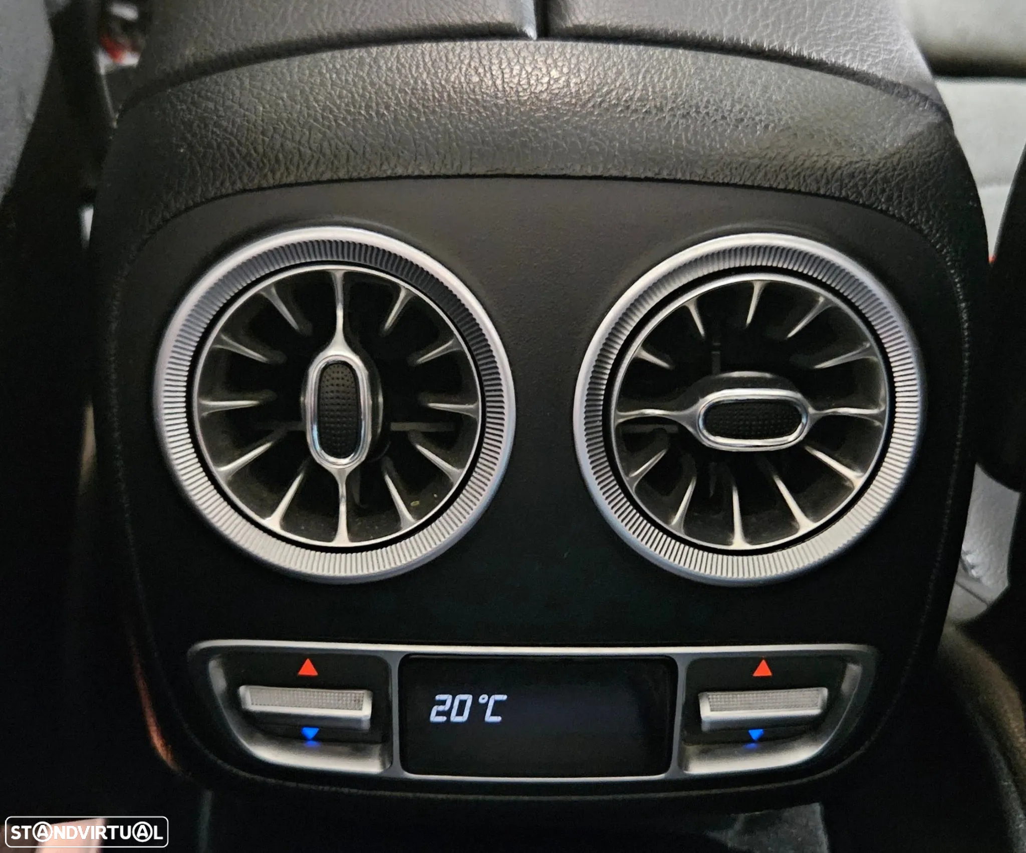 Mercedes-Benz E 220 d Coupe 9G-TRONIC AMG Line - 22