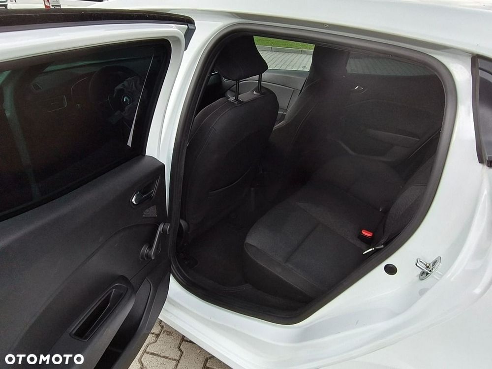 Renault Clio - 21