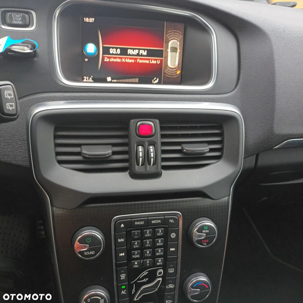 Volvo V40 - 17