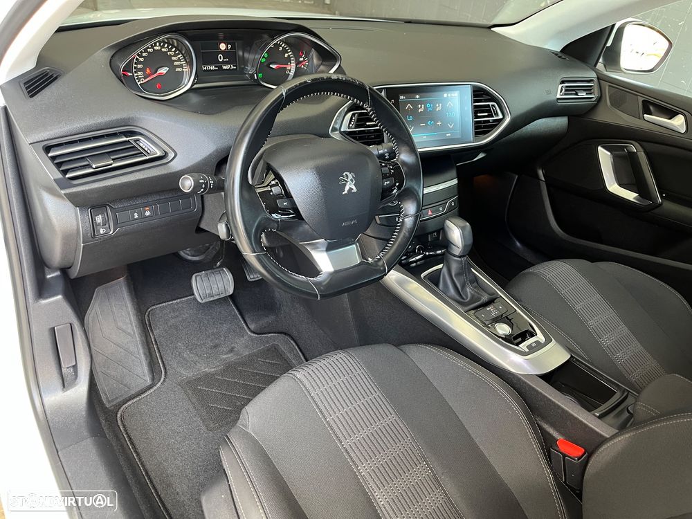 Peugeot 308 PureTech 130 GPF EAT8 Stop & Start Allure Pack - 7