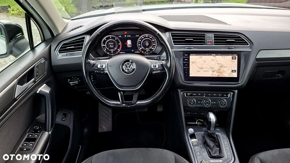 Volkswagen Tiguan 2.0 TDI SCR 4MOTION DSG Highline - 32