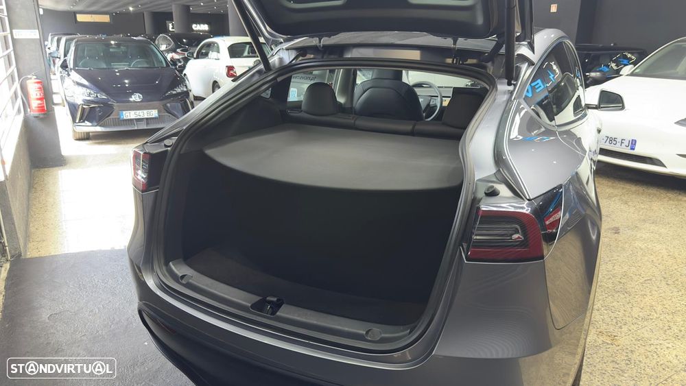Tesla Model Y Performance Dual Motor AWD - 45