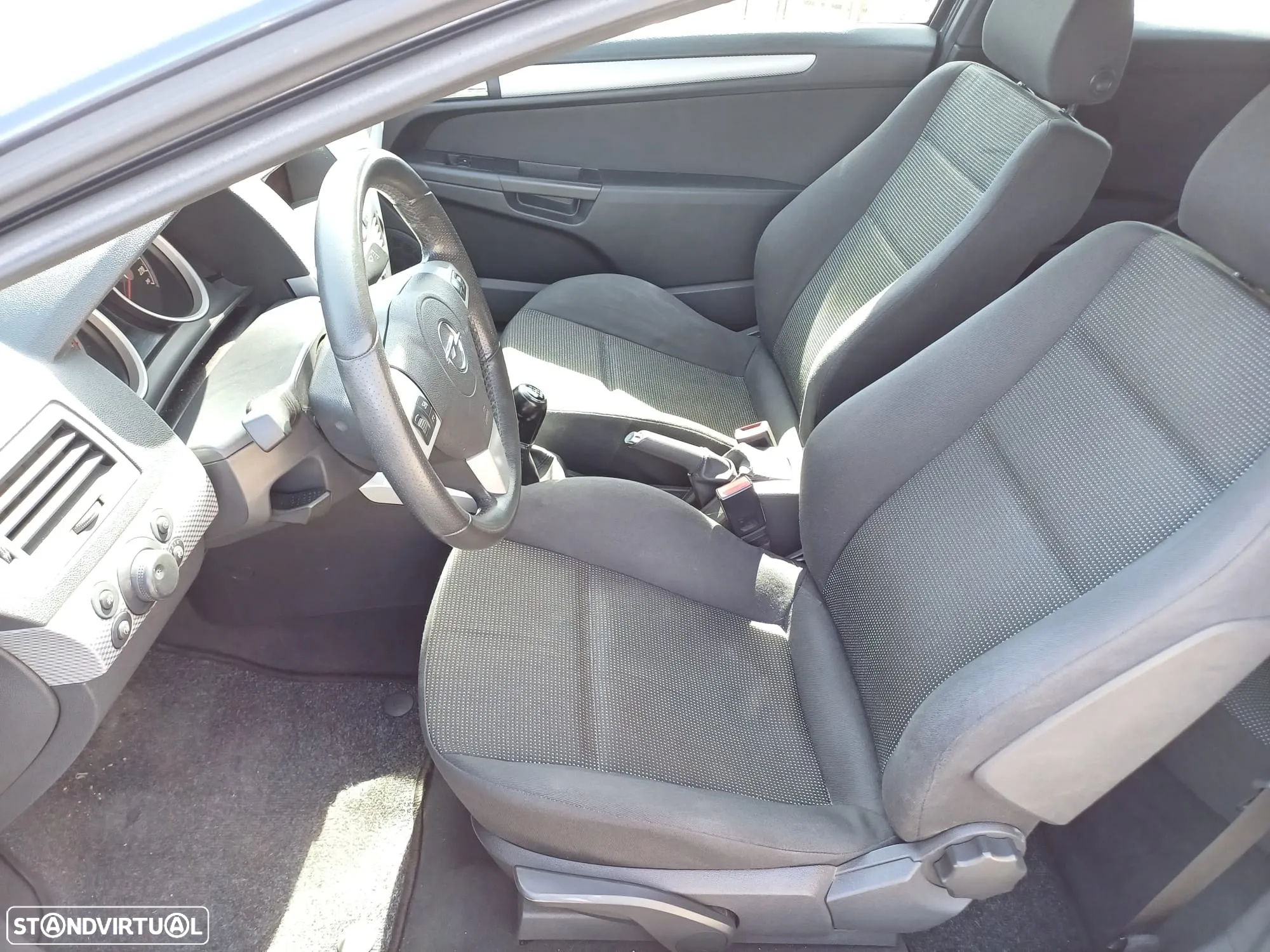 Opel Astra GTC 1.3 CDTi - 6