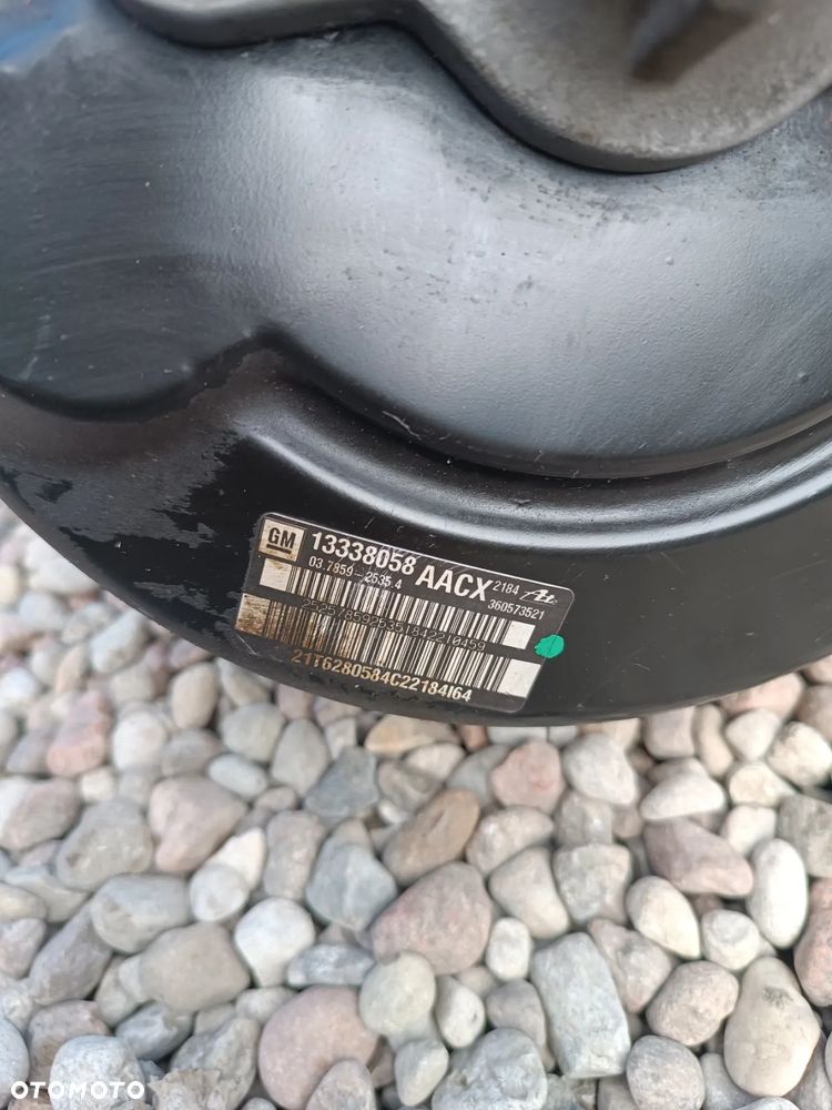 SERWO POMPA HAMULCOWA 13338058 OPEL ASTRA J - 2