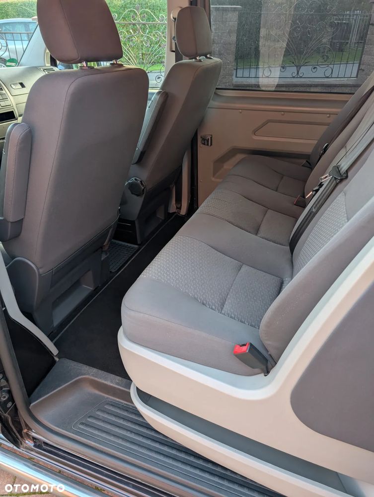 Volkswagen Transporter - 16