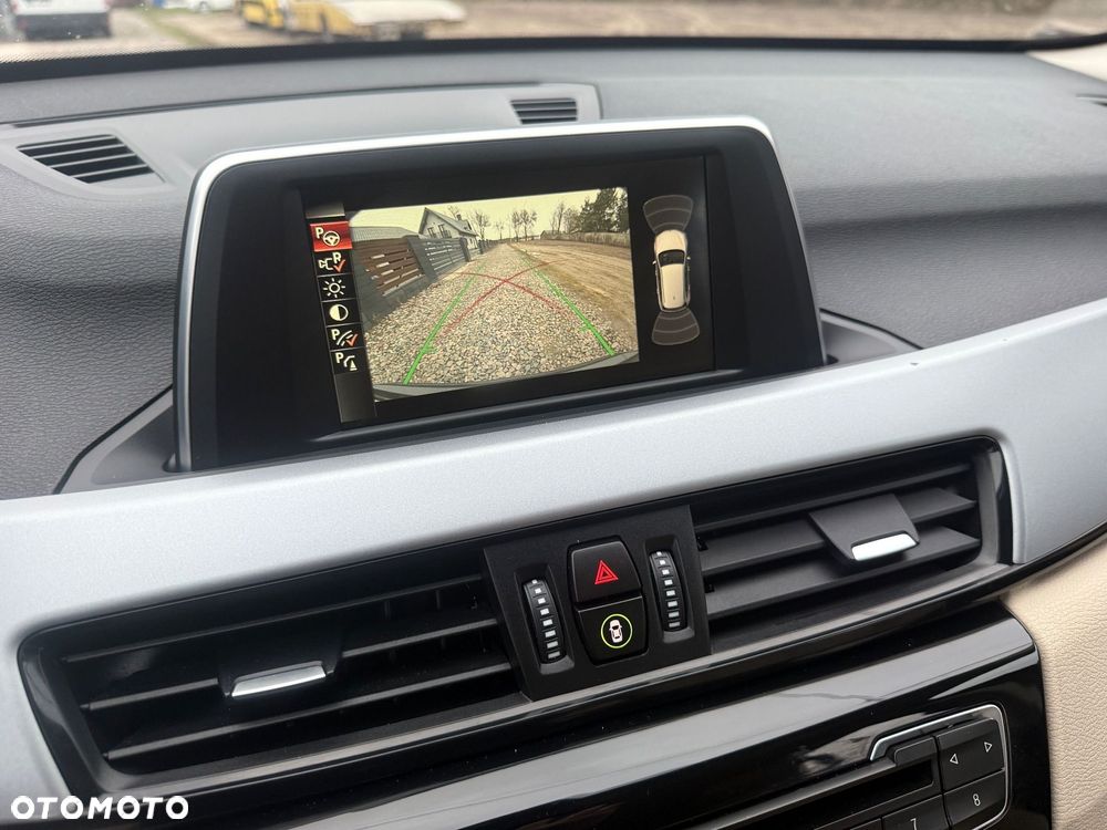 BMW X1 sDrive18d Advantage - 32