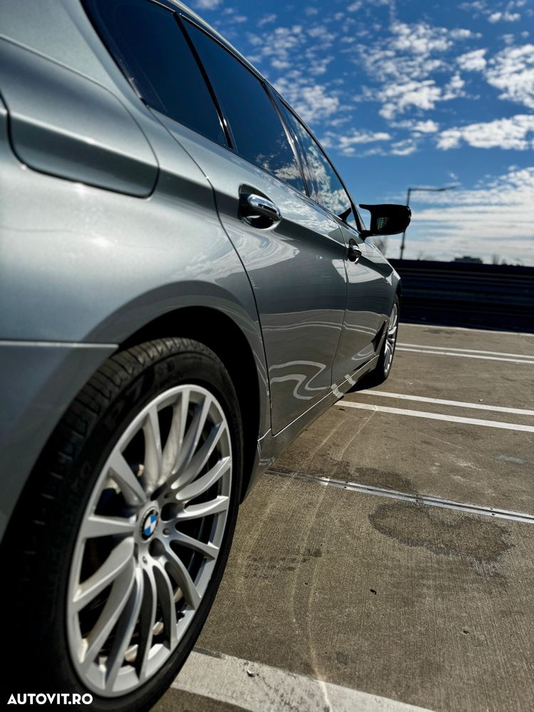 BMW Seria 5 520d Touring Aut. Sport Line - 3