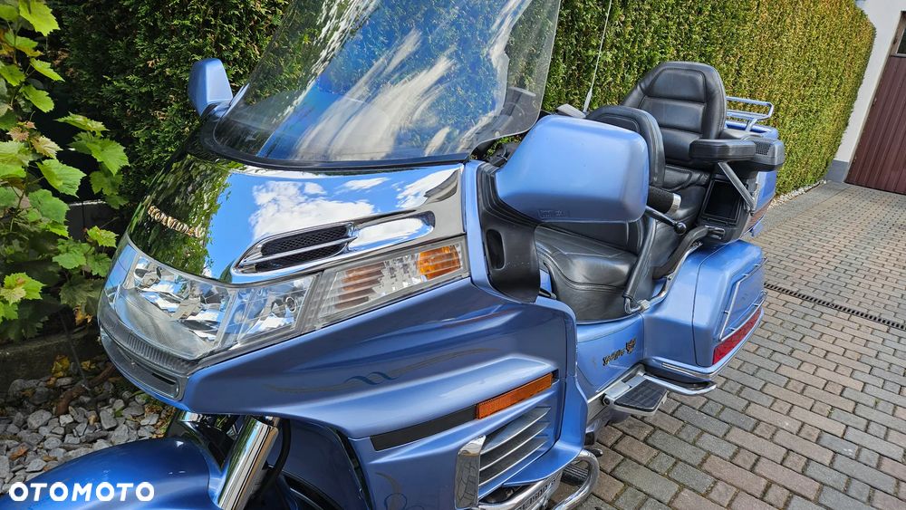 Honda GL - 23
