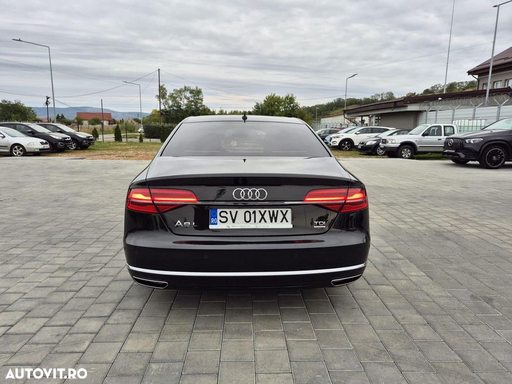 Audi A8 - 4