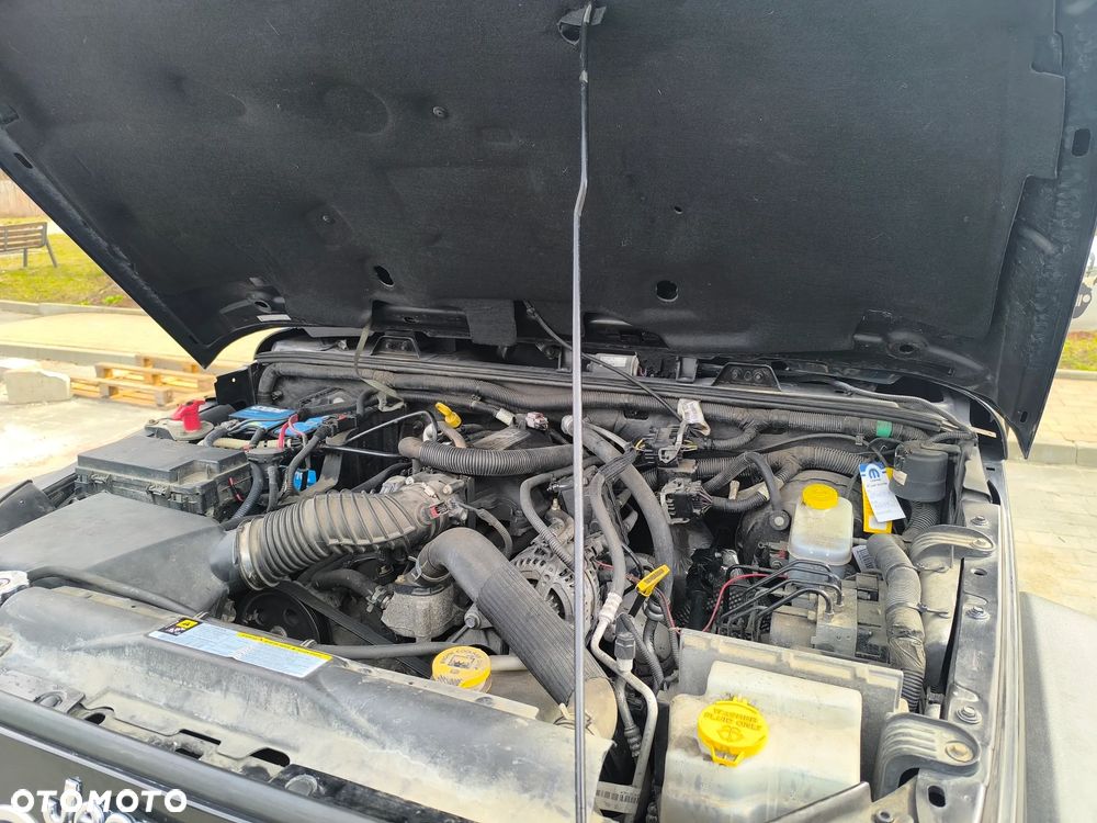 Jeep Wrangler 3.8 Sport - 13