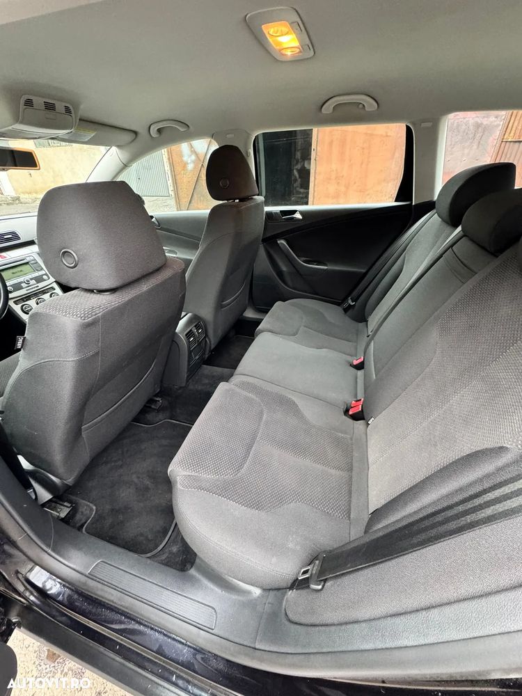 Volkswagen Passat Variant 2.0 TDI DSG Highline - 9